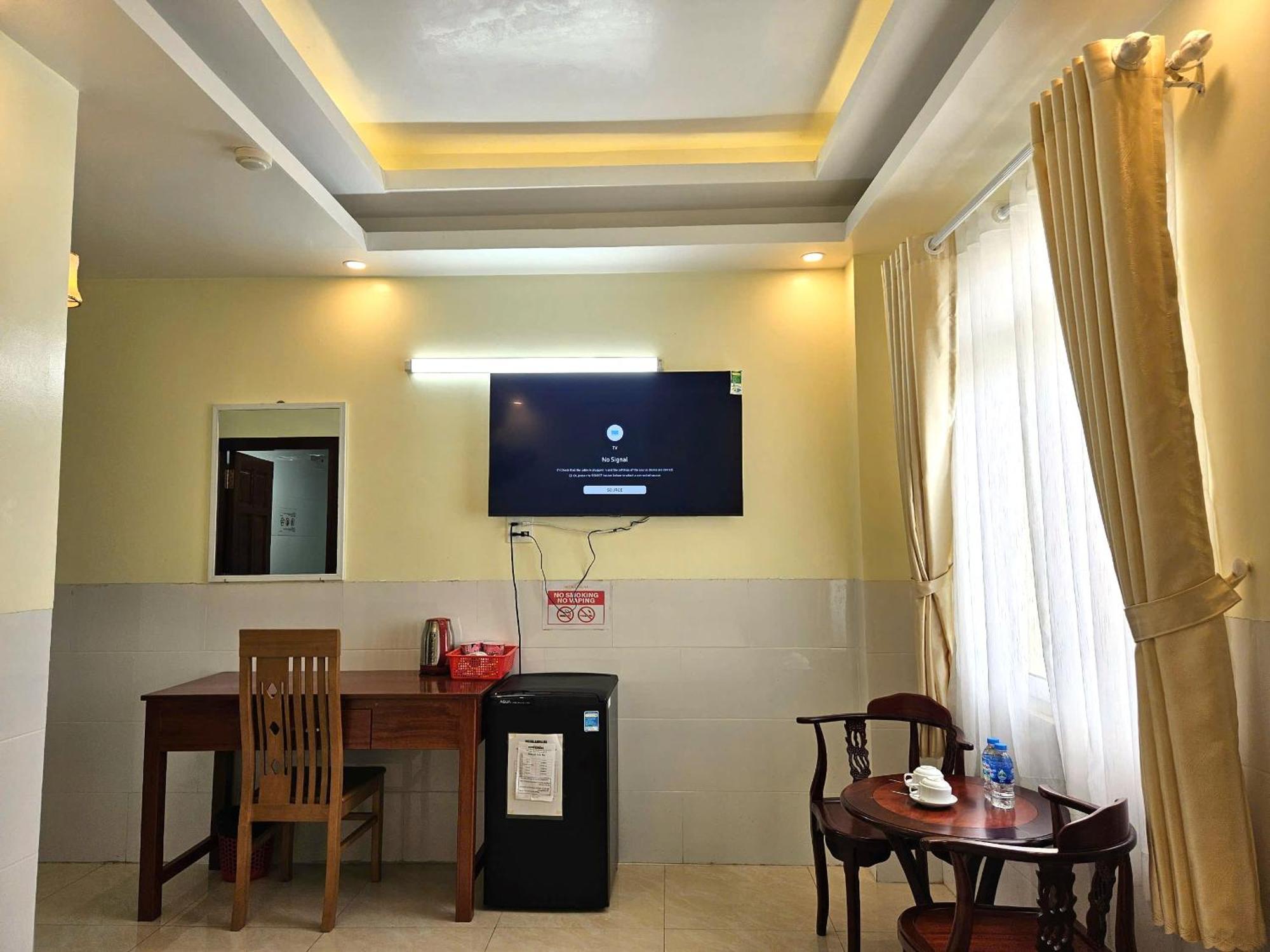 Hotel Khach San Long Ha Cần Thơ Exterior foto