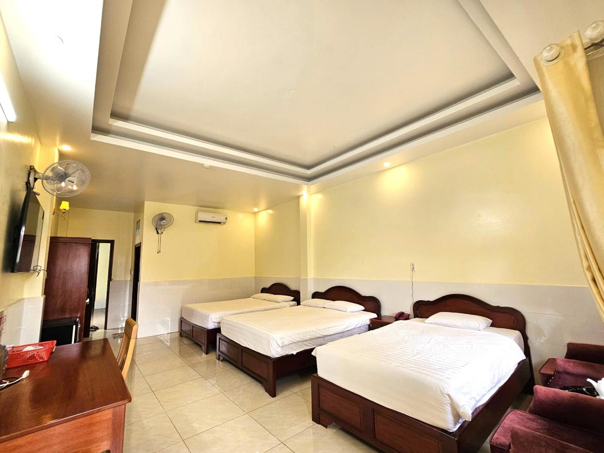 Hotel Khach San Long Ha Cần Thơ Exterior foto